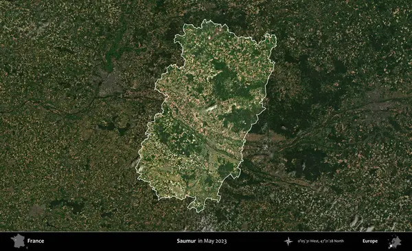 Saumur. Fransa 'nın idari alanı, Mayıs 2023' te çekilen Kopernik Nöbetçi karolarından oluşan koyu renkli bir uydu görüntüsüyle vurgulandı ve özetlendi.
