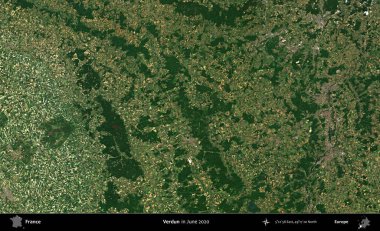 Verdun. Copernicus Sentinel 'in Haziran 2020' de çekilmiş uydu görüntüsü üzerine Fransa 'nın idari bölgesi.