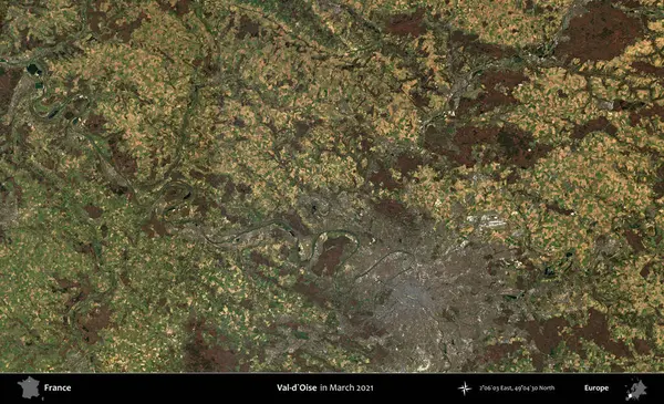 Val-d'Oise. Copernicus Sentinel 'in Mart 2021' de çekilmiş uydu görüntüsü üzerine Fransa 'nın idari bölgesi.