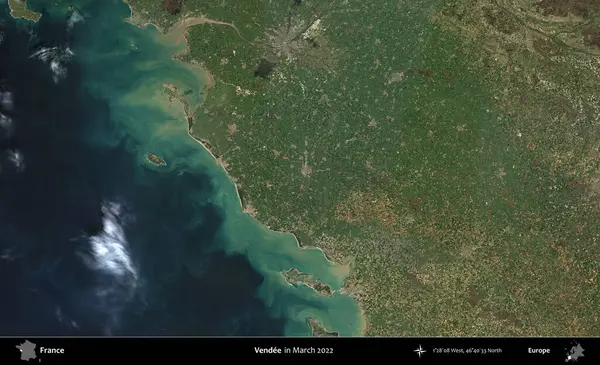 Vendee. Copernicus Sentinel 'in Mart 2022' de çekilmiş uydu görüntüsü üzerine Fransa 'nın idari bölgesi.
