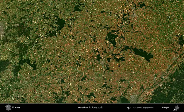 Vendome. Copernicus Sentinel 'in Haziran 2018' de çekilmiş uydu görüntüsü üzerine Fransa 'nın idari bölgesi.