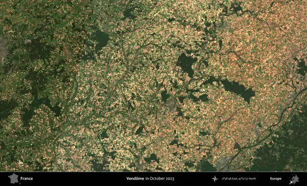 Vendome. Copernicus Sentinel 'in Ekim 2023' te çekilmiş uydu görüntüsü üzerine Fransa 'nın idari bölgesi.