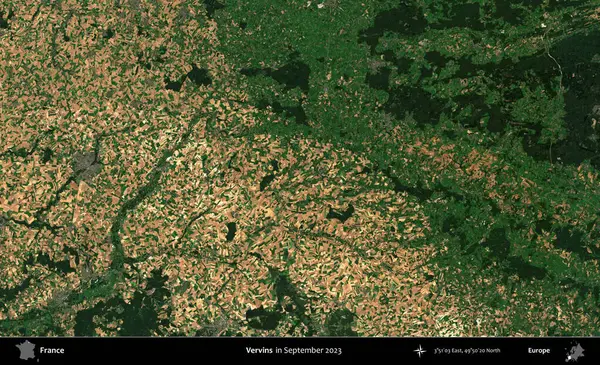Vervinler. Copernicus Sentinel 'in Eylül 2023' te çekilmiş uydu görüntüsü üzerine Fransa 'nın idari bölgesi.