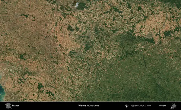 Vienne. Copernicus Sentinel 'in Temmuz 2022' de çekilmiş uydu görüntüsü üzerine Fransa 'nın idari bölgesi.