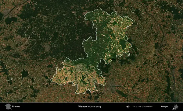 Vierzon. Fransa 'nın idari alanı, Haziran 2023' te çekilen Kopernik Nöbetçi karolarından oluşan koyu renkli bir uydu görüntüsüyle vurgulandı ve özetlendi.
