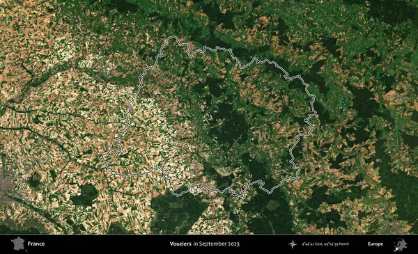 Vouziers. Eylül 2023 'te çekilen Copernicus Sentinel karolarından oluşan bir uydu görüntüsünde Fransa' nın idari bölgesinin ana hatlarını çizdim.