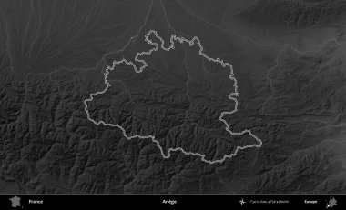 Ariege. Gri tonlu yükseklik haritasında Fransa 'nın idari bölgesinin ana hatları çizilmiş