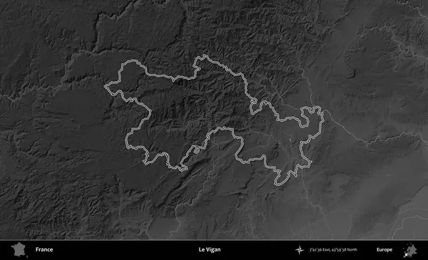 Le Vigan. Gri tonlu yükseklik haritasında Fransa 'nın idari bölgesinin ana hatları çizilmiş