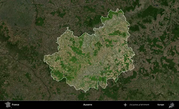 Auxerre. Fransa 'nın idari alanı koyu renkli bir B uydusu görüntüsüyle vurgulandı ve özetlendi