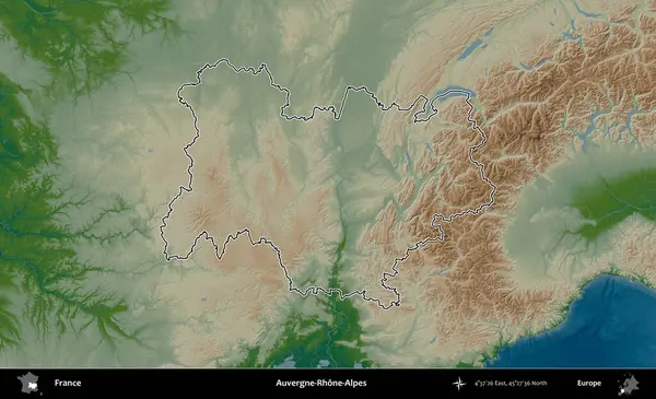 Auvergne-Rhone-Alpes. Renkli bir yükseklik haritasında Fransa 'nın ana yönetim alanı belirtilmiş