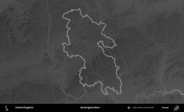 Buckinghamshire 'da. Birleşik Krallık 'ın gri ölçekli yükseklik haritasında özetlenmiş idari alanı