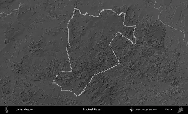 Bracknell Ormanı. Birleşik Krallık 'ın gri ölçekli yükseklik haritasında özetlenmiş idari alanı