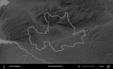 Doğu Dunbartonshire. Birleşik Krallık 'ın gri ölçekli yükseklik haritasında özetlenmiş idari alanı