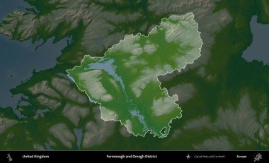 Fermanagh ve Omagh Bölgesi. Birleşik Krallık 'ın idari alanı koyu renkli bir yükseklik haritasına vurgulanmış ve özetlenmiştir
