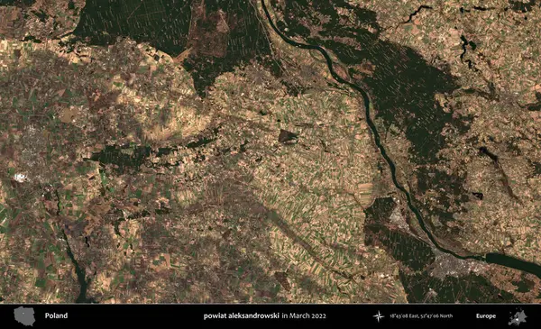 Powiat aleksanhipski. Copernicus Sentinel 'in Mart 2022' de çekilmiş uydu görüntüsü üzerine Polonya 'nın idari bölgesi.