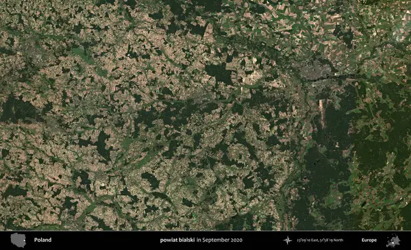 powiat bialski. Eylül 2020 'de Copernicus Sentinel karolarından oluşan bir uydu görüntüsü üzerine Polonya' nın idari bölgesi
