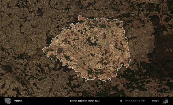 powiat bielski. Polonya 'nın idari alanı, Mart 2022' de çekilen Kopernik Nöbetçi karolarından oluşan koyu renkli bir uydu görüntüsü üzerine vurgulandı ve özetlendi.