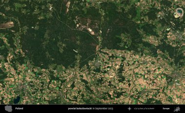 powiat boleslawiecki. Eylül 2023 'te Copernicus Sentinel karolarından oluşan uydu görüntüsü üzerine Polonya' nın idari bölgesi