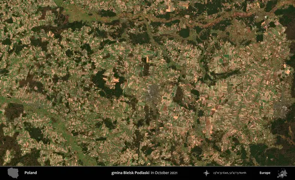 gmina Bielsk Podlaski. Polonya 'nın idari bölgesi, Ekim 2021' de çekilen Kopernik Sentinel karolarından oluşan bir uydu görüntüsü üzerine kurulmuştur.