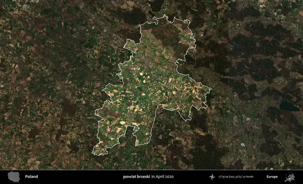 powiat brzeski. Polonya 'nın idari alanı, Nisan 2020' de çekilen Kopernik Nöbetçi karolarından oluşan koyu renkli bir uydu görüntüsü üzerine vurgulandı ve özetlendi