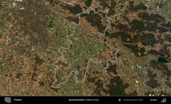 powiat brzeski. Polonya 'nın idari bölgesinin ana hatları, Mart 2025' te çekilen Kopernik Nöbetçi karolarından oluşan bir uydu görüntüsü üzerine çizildi.