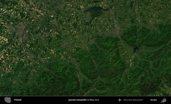 powiat cieszynski. Copernicus Sentinel 'in Mayıs 2017' de çekilmiş uydu görüntüsü üzerine Polonya 'nın idari bölgesi.