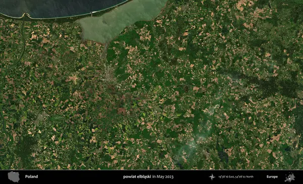 powiat elblaski. Copernicus Sentinel 'in Mayıs 2023' te çekilmiş uydu görüntüsü üzerine Polonya 'nın idari bölgesi.