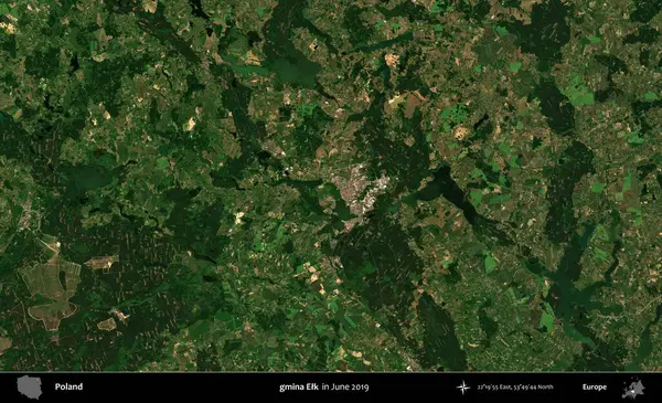 Gmina Geyiği. Copernicus Sentinel 'in Haziran 2019' da çekilmiş uydu görüntüsü üzerine Polonya 'nın idari bölgesi.