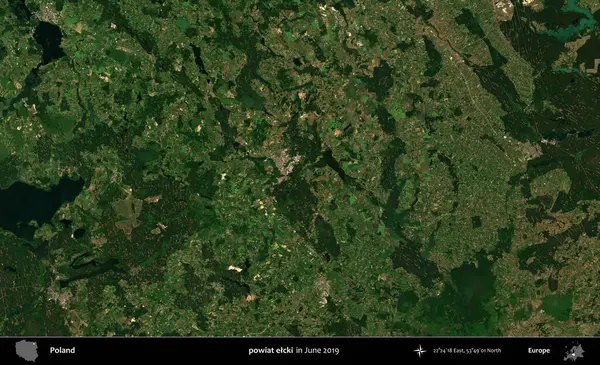 powiat elcki. Copernicus Sentinel 'in Haziran 2019' da çekilmiş uydu görüntüsü üzerine Polonya 'nın idari bölgesi.