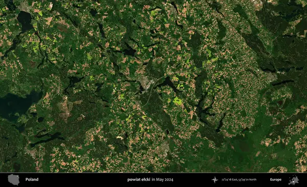 powiat elcki. Mayıs 2024 'te Copernicus Sentinel karolarından oluşan uydu görüntüsü üzerine Polonya' nın idari bölgesi