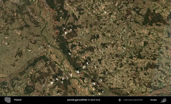 powiat garwolinski. Nisan 2019 'da çekilen Kopernik Sentinel karolarından oluşan bir uydu görüntüsü üzerine Polonya' nın idari bölgesi