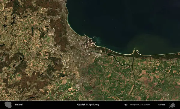 Gdansk. Nisan 2019 'da çekilen Kopernik Sentinel karolarından oluşan bir uydu görüntüsü üzerine Polonya' nın idari bölgesi