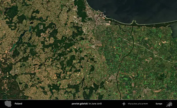 powiat gdanski. Copernicus Sentinel 'in Haziran 2018' de çekilmiş uydu görüntüsü üzerine Polonya 'nın idari bölgesi