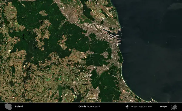 Gdynia. Copernicus Sentinel 'in Haziran 2018' de çekilmiş uydu görüntüsü üzerine Polonya 'nın idari bölgesi