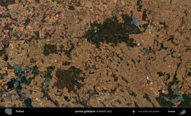Powiat Golddapski. Copernicus Sentinel 'in Mart 2022' de çekilmiş uydu görüntüsü üzerine Polonya 'nın idari bölgesi.