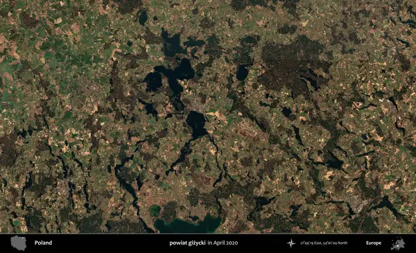 powiat gizycki. Nisan 2020 'de Copernicus Sentinel karolarından oluşan bir uydu görüntüsü üzerine Polonya' nın idari bölgesi