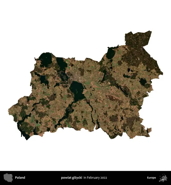 powiat gizycki. Polonya idari bölgesi, Şubat 2022 'de çekilen Kopernik Nöbetçi karolarından oluşan bir uydu görüntüsü üzerinde beyaza izole edildi.