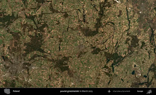 powiat gnieznienski. Copernicus Sentinel 'in Mart 2025' te çekilmiş uydu görüntüsü üzerine Polonya 'nın idari bölgesi