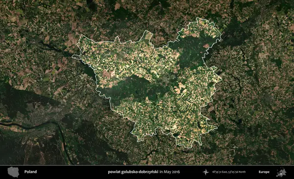 powiat golubsko-dobrzynski. Polonya 'nın idari alanı, Mayıs 2016' da çekilen Kopernik Nöbetçi karolarından oluşan koyu renkli bir uydu görüntüsü üzerine vurgulandı ve özetlendi
