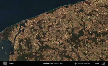 powiat gryficki. Copernicus Sentinel 'in Mart 2022' de çekilmiş uydu görüntüsü üzerine Polonya 'nın idari bölgesi.