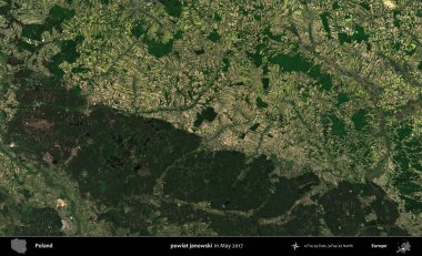 powiat janowski. Copernicus Sentinel 'in Mayıs 2017' de çekilmiş uydu görüntüsü üzerine Polonya 'nın idari bölgesi.