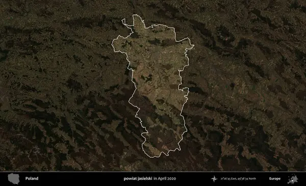 Powiat Jaselski. Polonya 'nın idari alanı, Nisan 2020' de çekilen Kopernik Nöbetçi karolarından oluşan koyu renkli bir uydu görüntüsü üzerine vurgulandı ve özetlendi