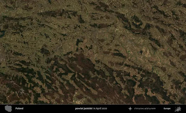 Powiat Jaselski. Nisan 2020 'de Copernicus Sentinel karolarından oluşan bir uydu görüntüsü üzerine Polonya' nın idari bölgesi