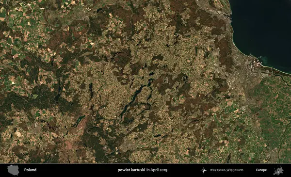 Powiat Karuski. Nisan 2019 'da çekilen Kopernik Sentinel karolarından oluşan bir uydu görüntüsü üzerine Polonya' nın idari bölgesi