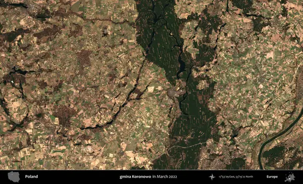 gmina Koronowo. Copernicus Sentinel 'in Mart 2022' de çekilmiş uydu görüntüsü üzerine Polonya 'nın idari bölgesi.