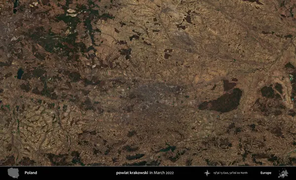powiat krakowski. Copernicus Sentinel 'in Mart 2022' de çekilmiş uydu görüntüsü üzerine Polonya 'nın idari bölgesi.