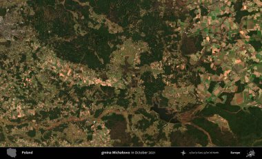 gmina Michalowo. Polonya 'nın idari bölgesi, Ekim 2021' de çekilen Kopernik Sentinel karolarından oluşan bir uydu görüntüsü üzerine kurulmuştur.