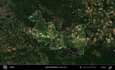 gmina Michalowo. Polonya 'nın idari alanı, Mayıs 2023' te çekilen Kopernik Nöbetçi karolarından oluşan koyu renkli bir uydu görüntüsü üzerinde vurgulandı ve özetlendi.