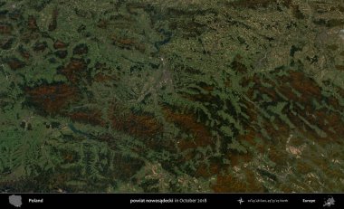 Şimdi powiat nowosadecki. Polonya 'nın idari bölgesi, Ekim 2018' de çekilen Kopernik Sentinel karolarından oluşan bir uydu görüntüsü üzerine kurulmuştur.