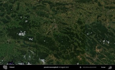 Şimdi powiat nowosadecki. Copernicus Sentinel 'in Ağustos 2022' de çekilmiş uydu görüntüsü üzerine Polonya 'nın idari bölgesi.